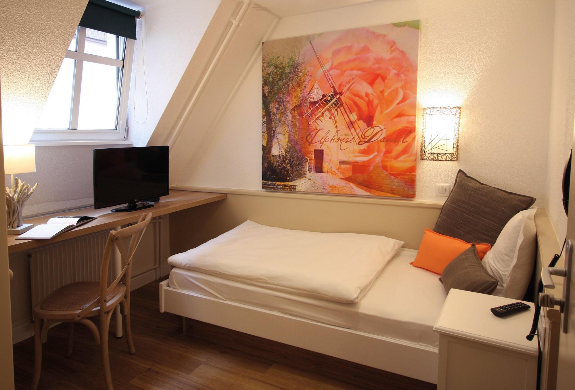 Hotel Roses 3*
